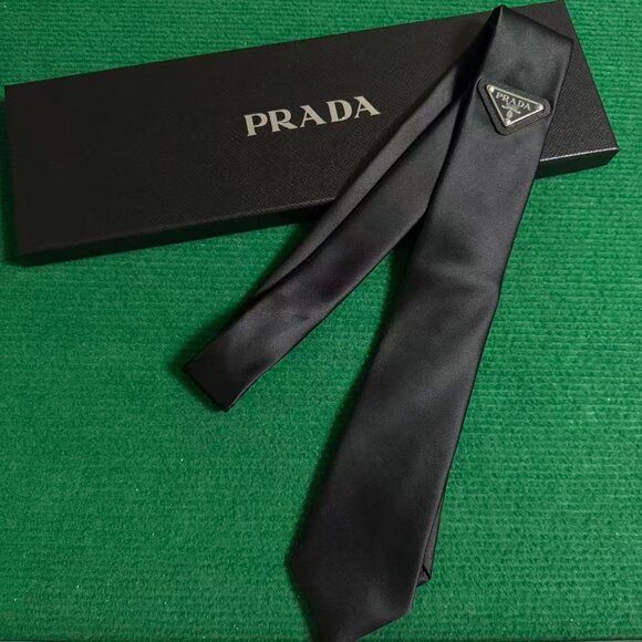 Prada Black Tie - Picture 1 of 6